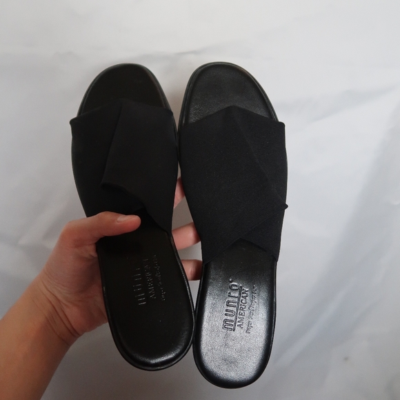 MUNRO BETH SLIDE SANDAL